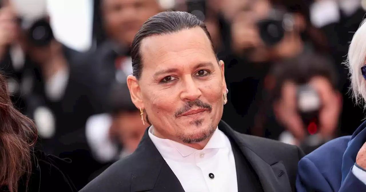 Johnny Depp no contiene sus lágrimas ante la ovación recibida en el Festival de Cannes