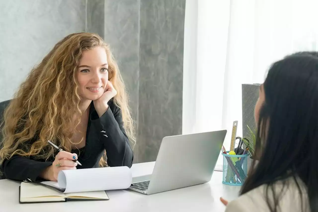 VIDEO. Trois conseils pour faire bonne impression et réussir un entretien d'embauche