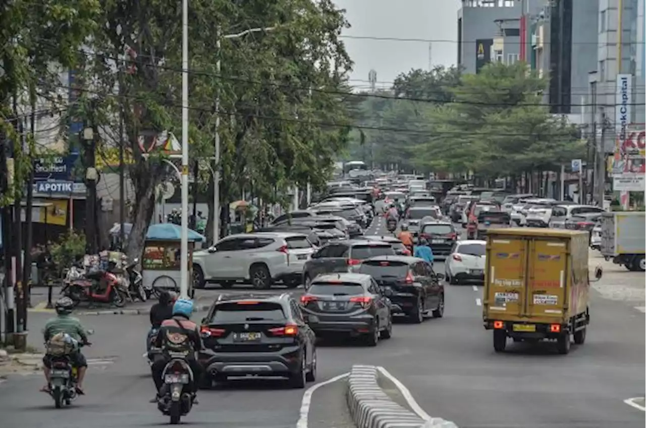 Ruko di Pluit Makan Jalan, Satpol PP : Bongkar Mandiri Atau Kami Bongkar Paksa