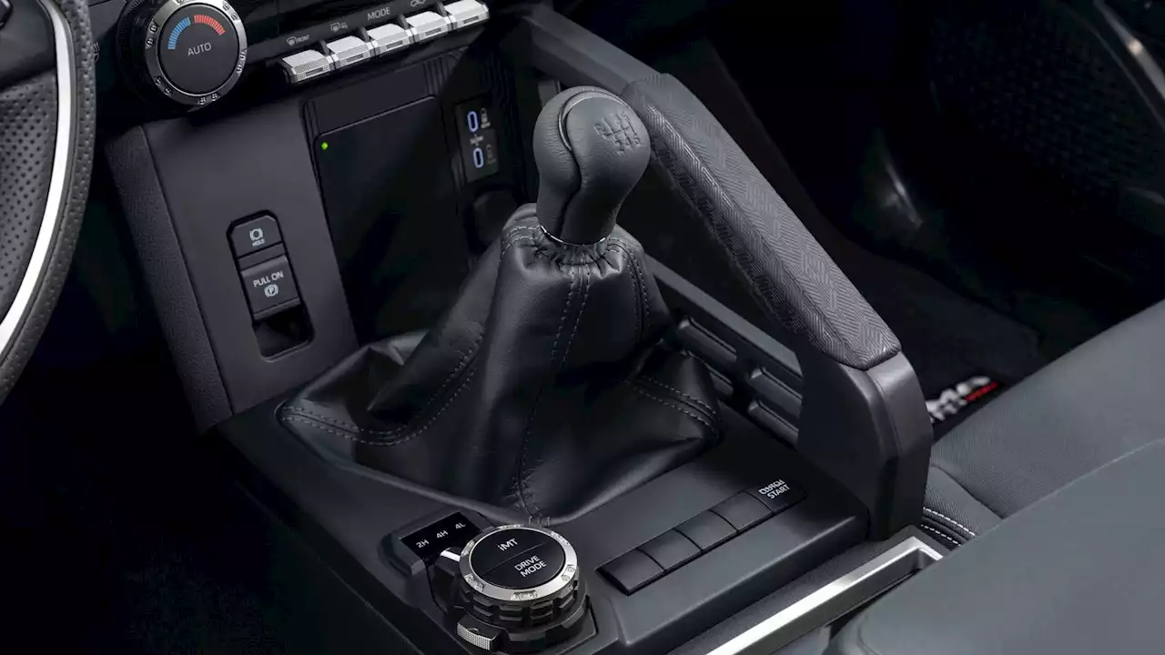 The 2024 Toyota Tacoma Keeps Its Manual Transmission—But Only on These Trims