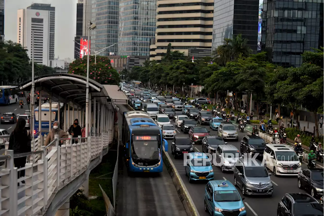 Anggota Dewan: Heru Sebaiknya Ikuti Program Anies untuk Atasi Macet |Republika Online