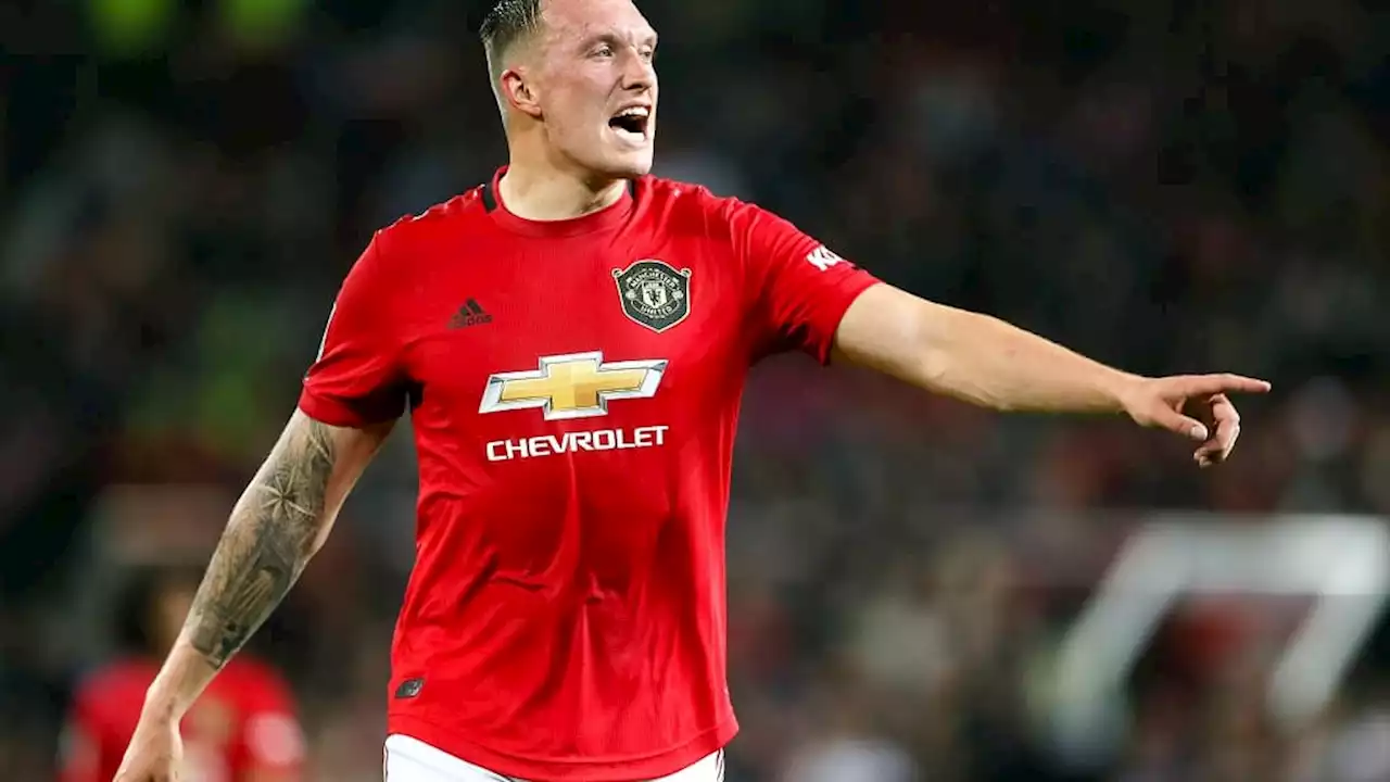 Après 12 saisons à Manchester United, Phil Jones annonce son départ