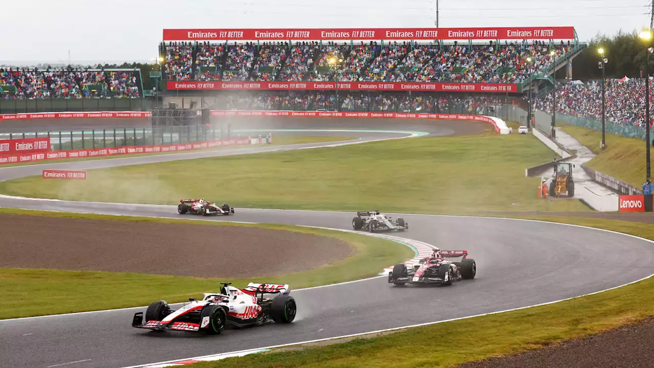 Formula One race car drivers tend to blink at the same places in each lap