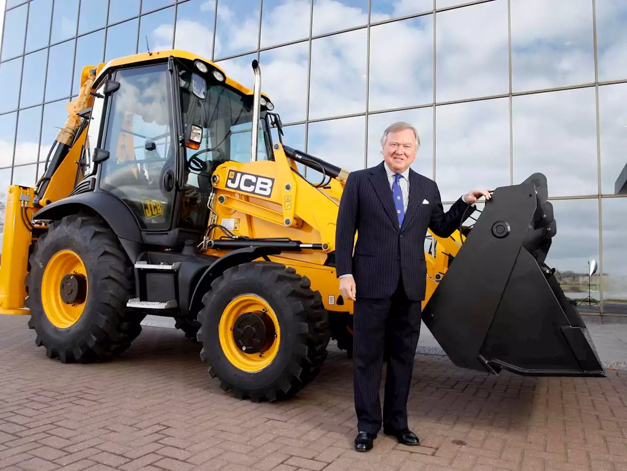 JCB owner climbs rich list as fortune rises by £1.58 billion