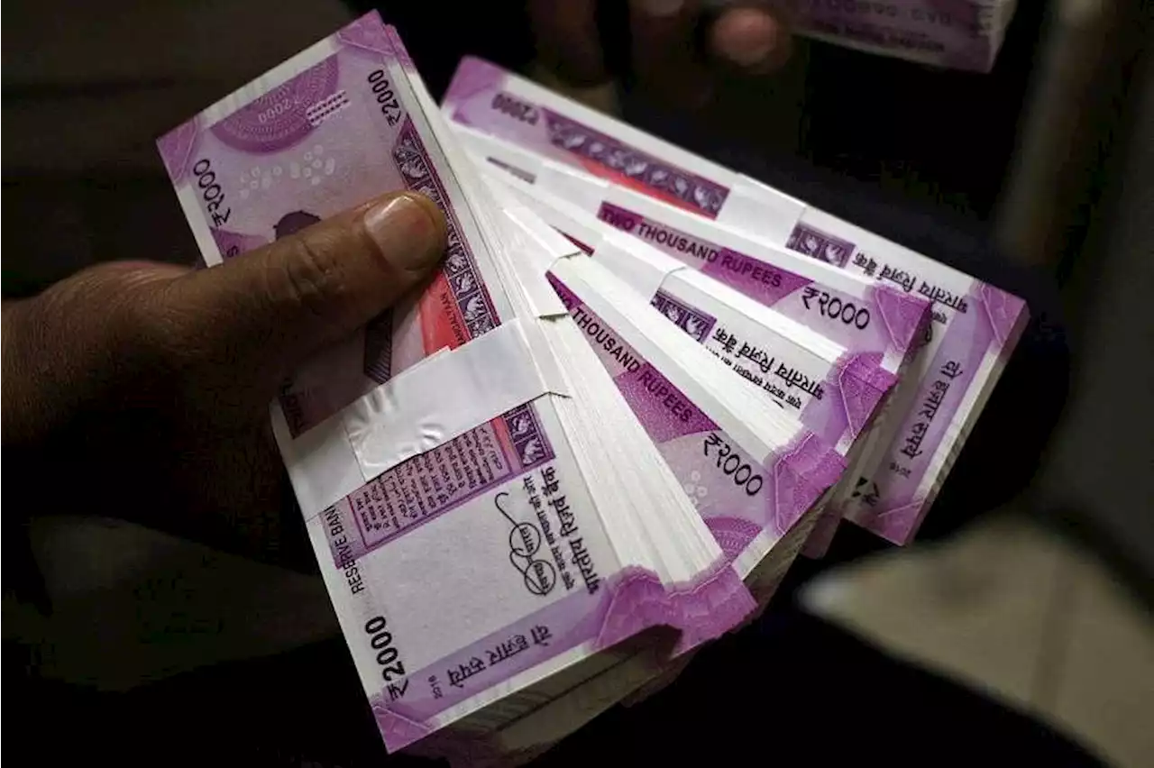 India to withdraw 2,000-rupee notes from circulation