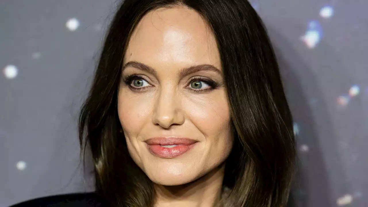 Angelina Jolie se lance dans le monde de la mode