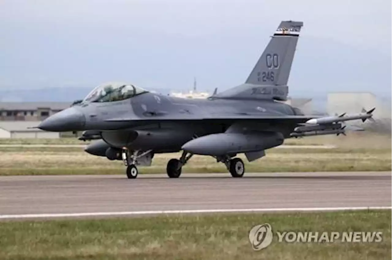 美, 우크라에 F-16 지원하나…바이든, 조종 훈련 승인 | 연합뉴스