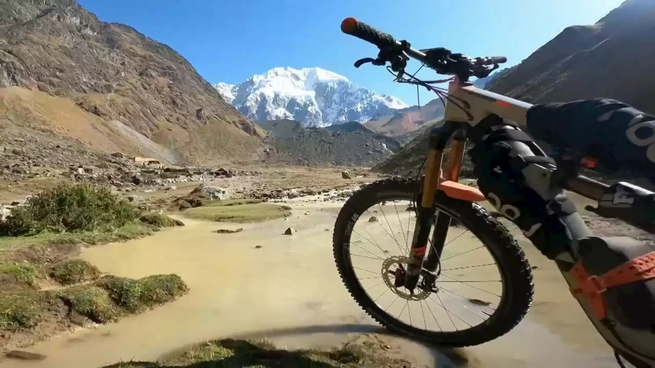 Mountain bike entre las montañas de Perú, el paraíso de los riders