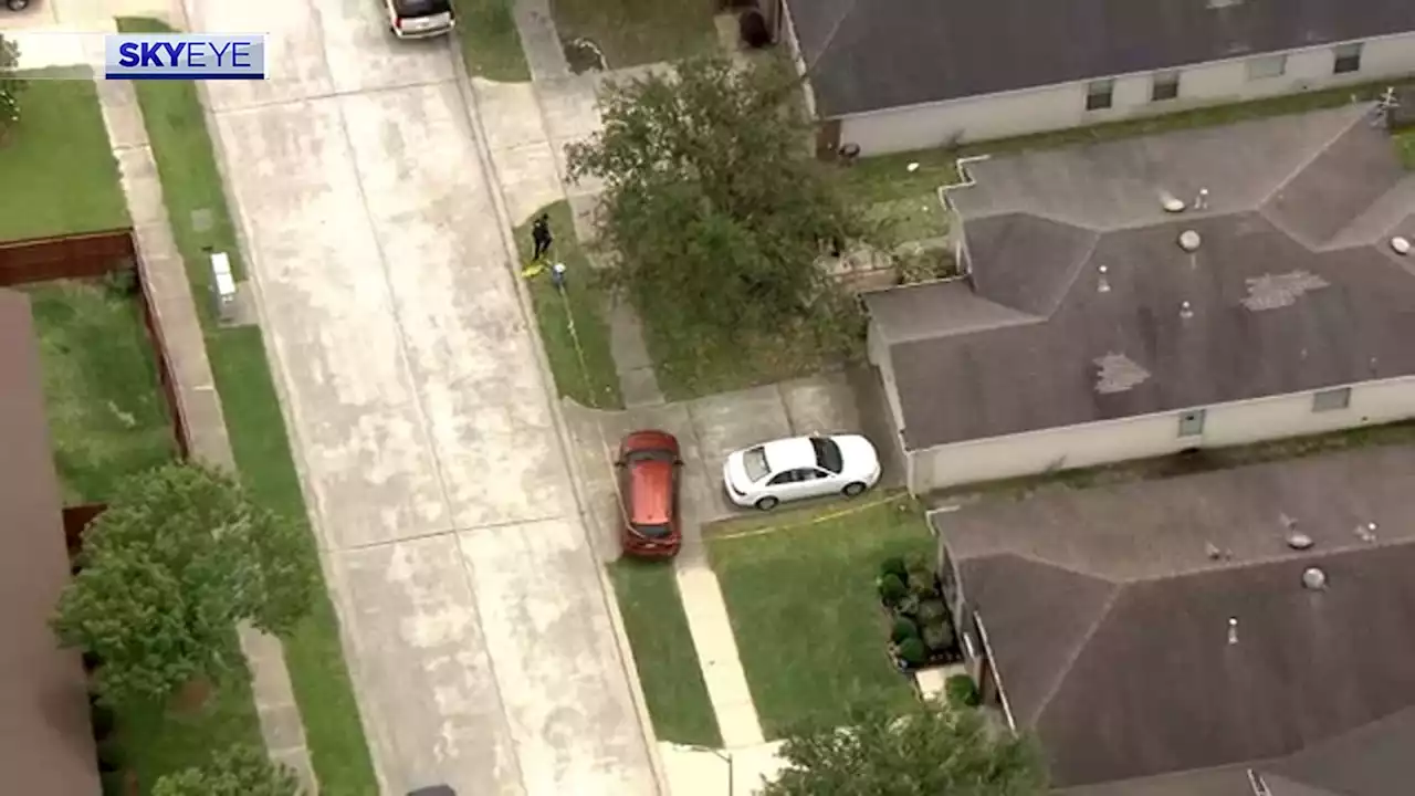 2 people hospitalized after drive-by shooting at home in Houston's south side, police say