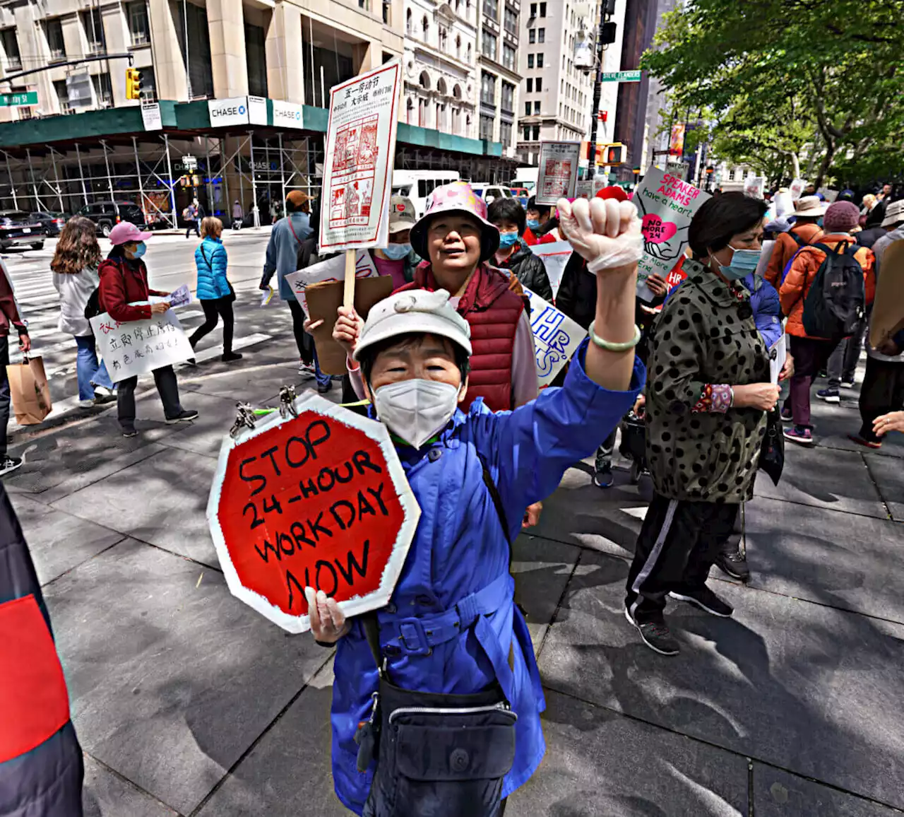 ‘This is insane’: Workers rally outside of City Hall in protest of 24-hour workday | amNewYork