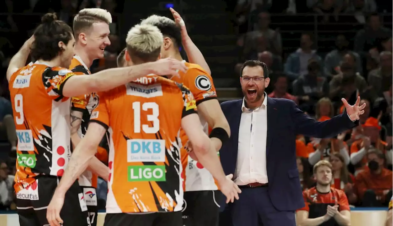 Berlin Volleys gewinnen Spiel eins der Finalserie gegen Friedrichshafen