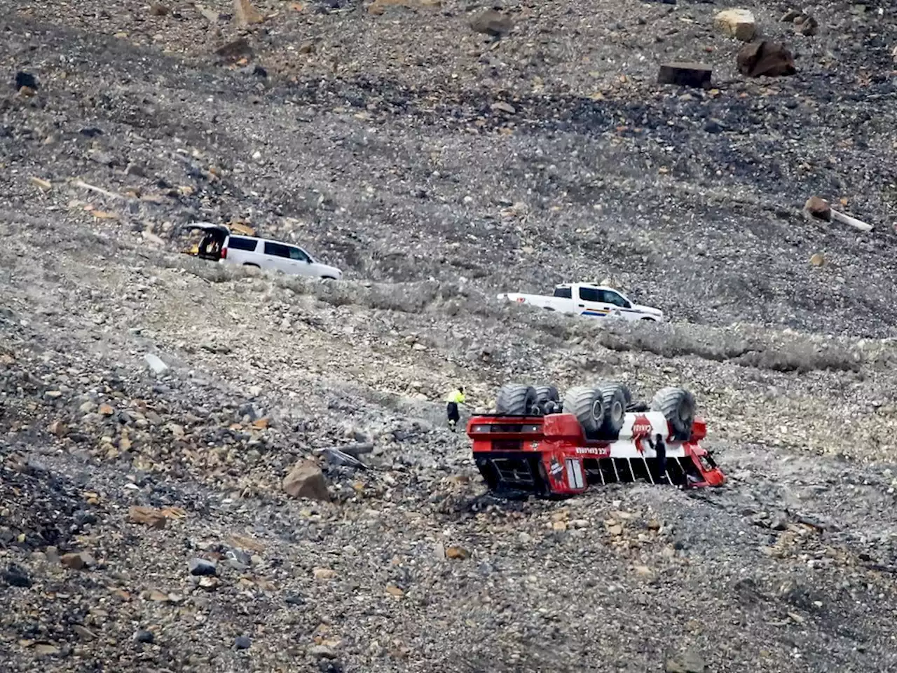 Tour bus operator pleads guilty, fined $475,000 for fatal rollover in Jasper