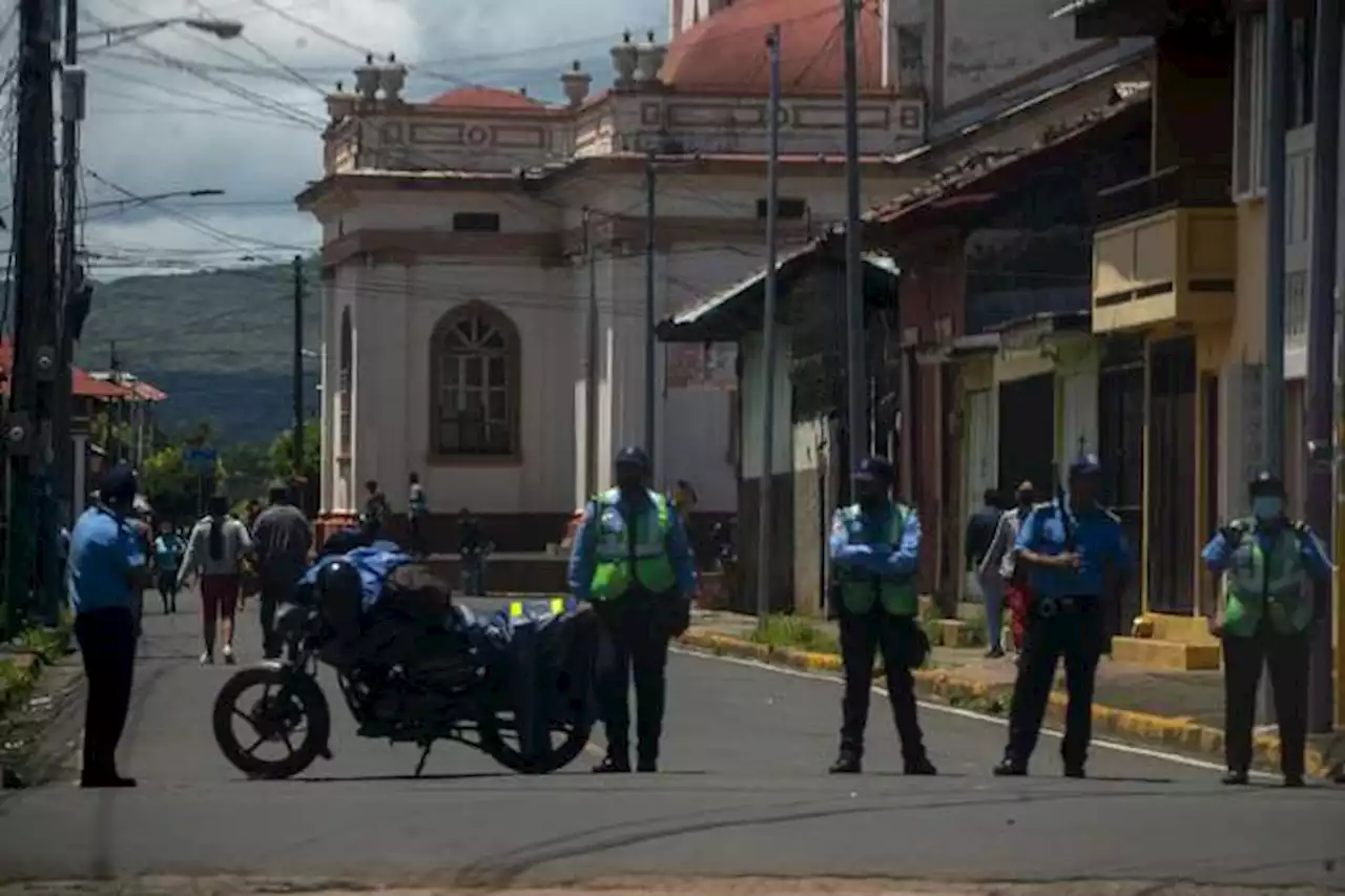 Autoridades buscan a un hombre que asesinó a su esposa e hijastra en Nicaragua