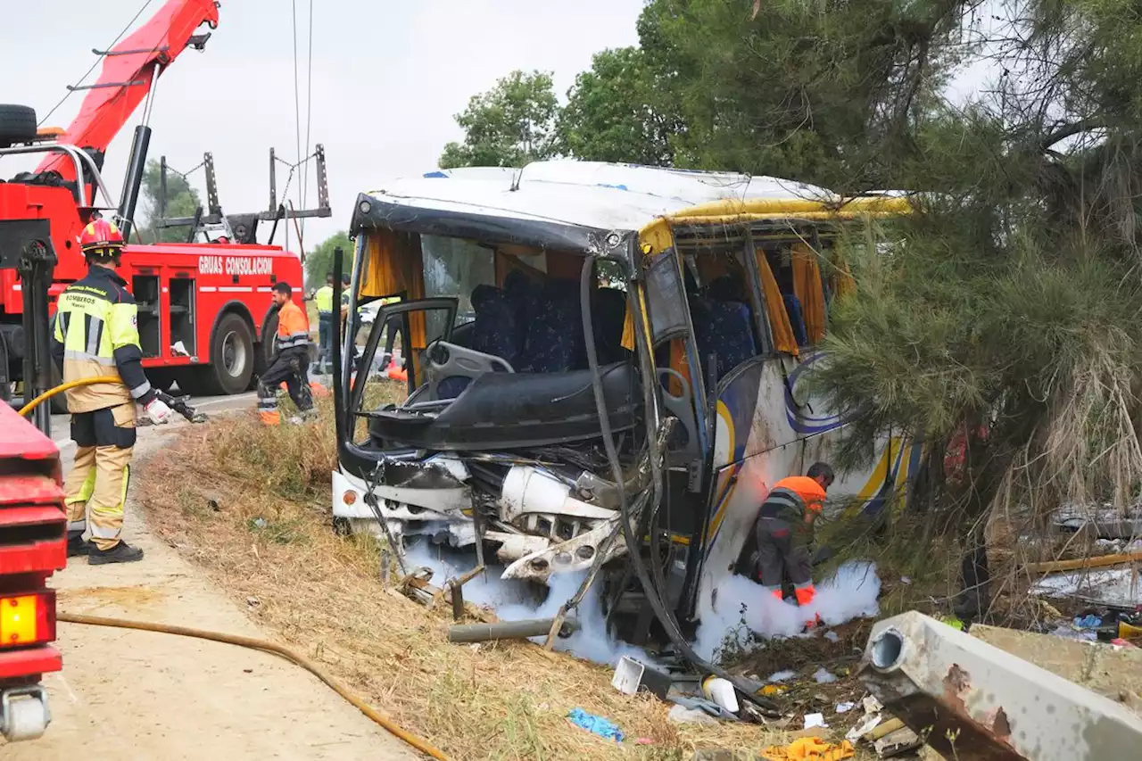 Muere una mujer en el accidente de un autobús que trasladaba a trabajadoras temporeras en Huelva