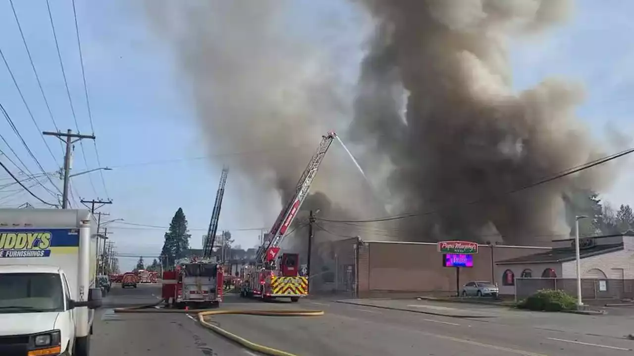 2-alarm fire burning at Tacoma furniture store