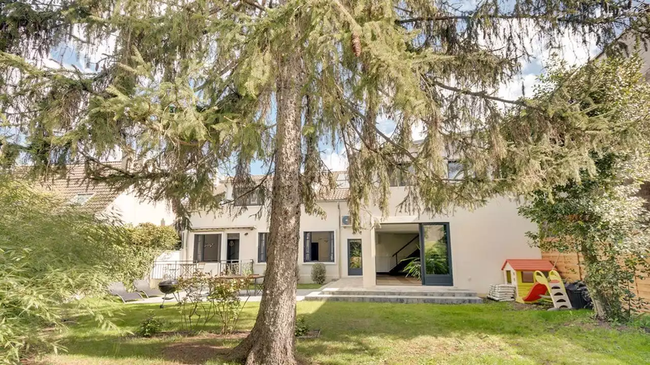 Le bien de la semaine : une maison rénovée avec jardin aux portes de Paris