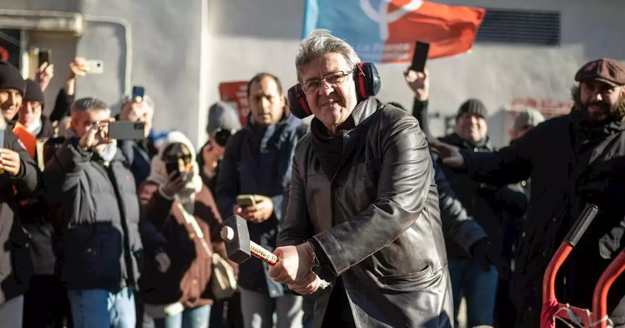 «Dictateur», «putschiste», «Staline» : la macronie découvre que Mélenchon veut une VIe République