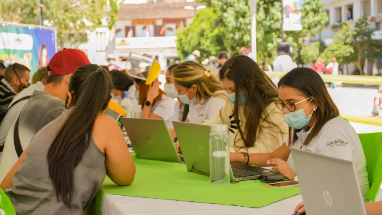 'Si hay trabajo': 1.232 oportunidades para bachilleres, técnicos, tecnólogos y profesionales