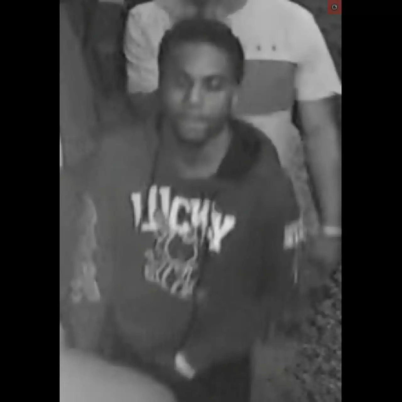 Police looking for man suspected of assaulting woman at Dauphin County restaurant