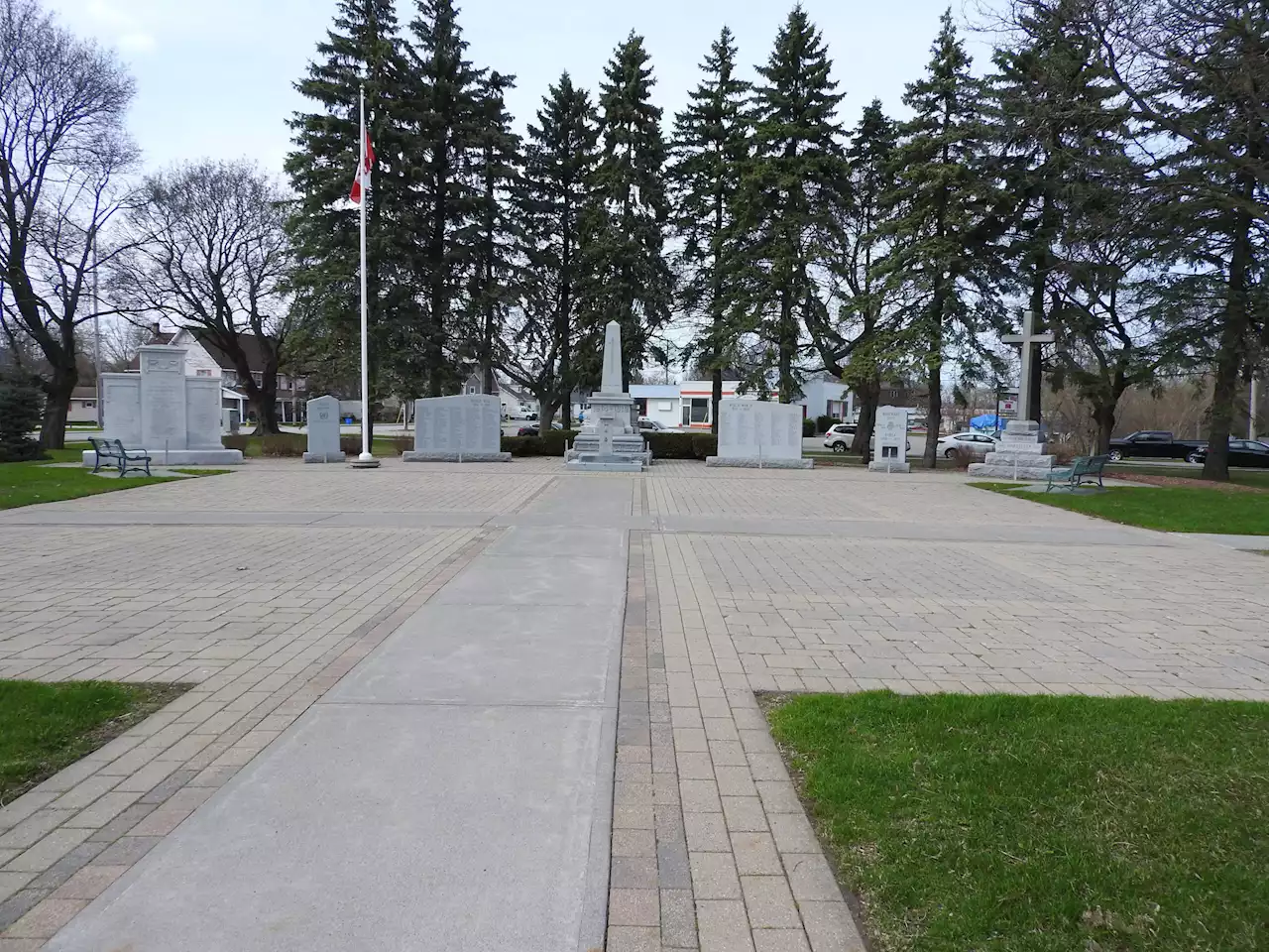 Special service at Belleville’s cenotaph