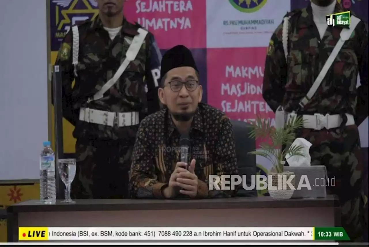 Shaf Sholat Campur Pria Wanita di Al Zaytun, Ustadz Adi Hidayat Jelaskan Hukumnya |Republika Online