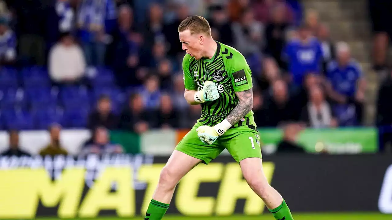 Everton: Pickford se moque de Maddison après son avoir arrêté son penalty (avec une antisèche)