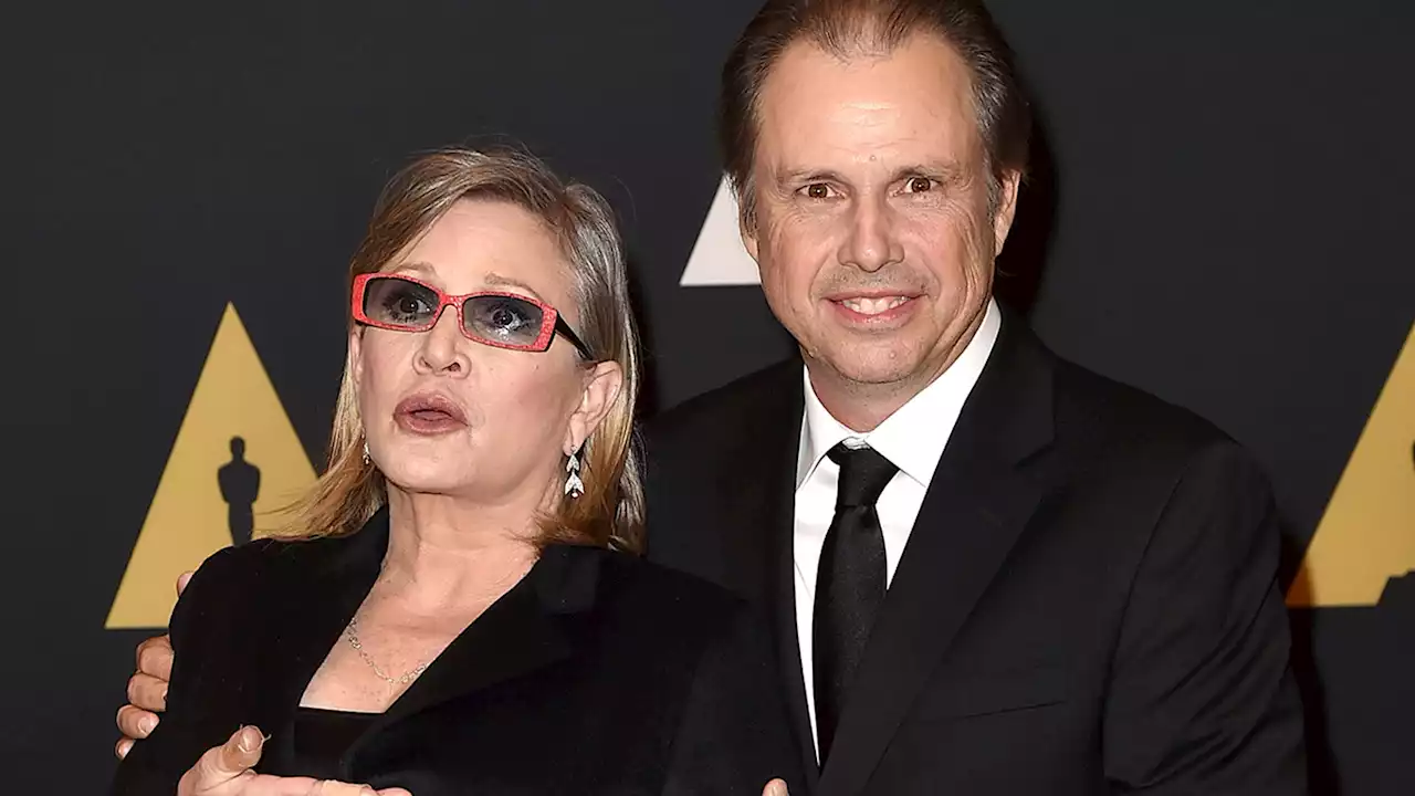 Carrie Fisher's Brother Upset He's Snubbed from Her Walk of Fame Guest List