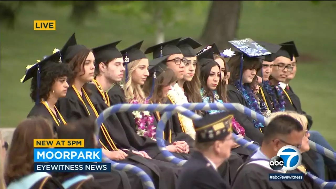 4-year community college for high school students holds its 1st graduation ceremony in Moorpark