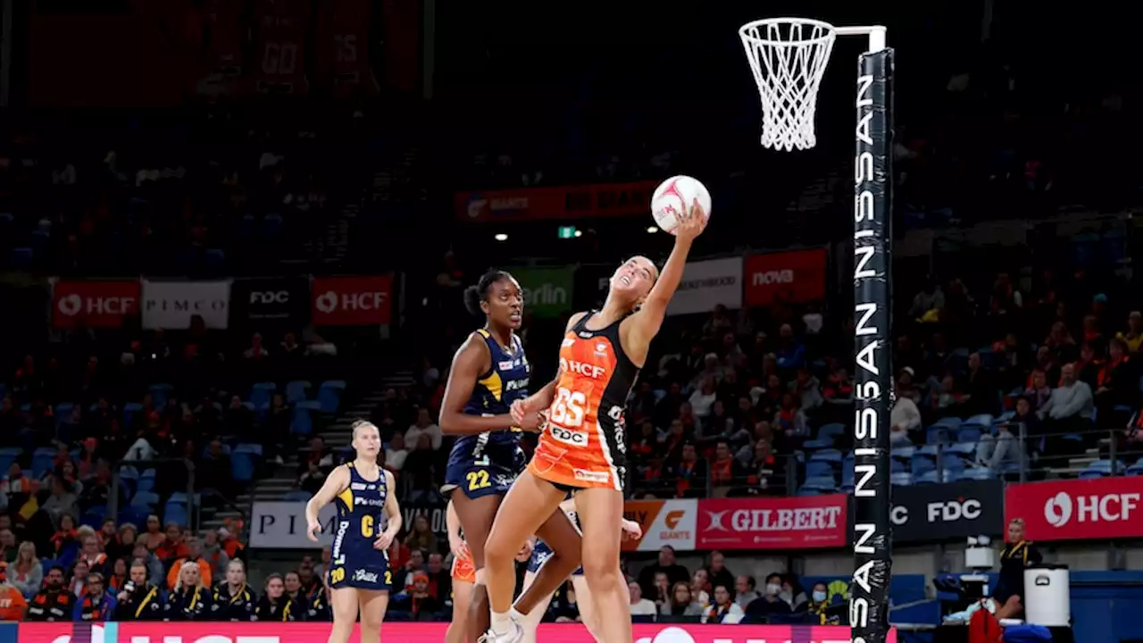 Giants beat Lightning to keep finals hopes alive, Vixens upset the Thunderbirds