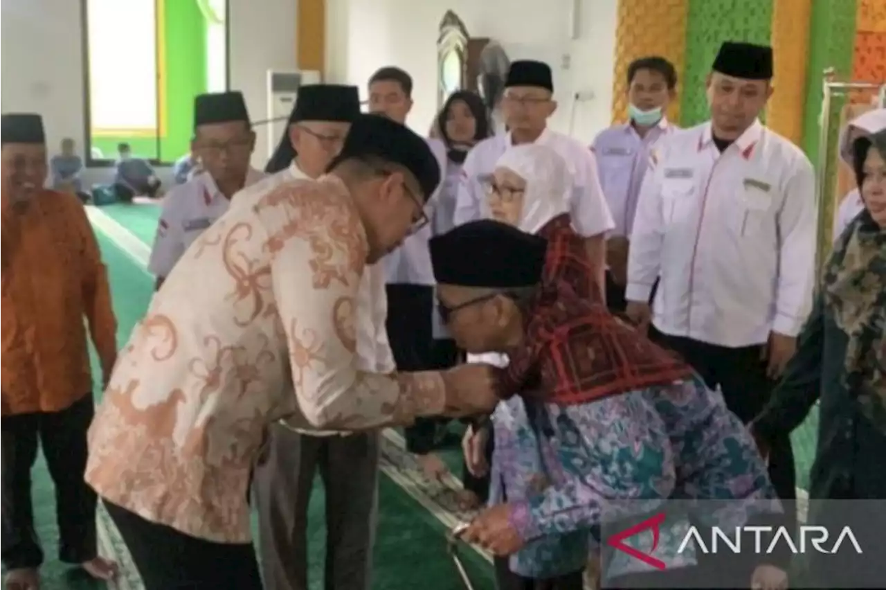 Walikota Samarinda lepas 581 calon haji dalam acara manasik