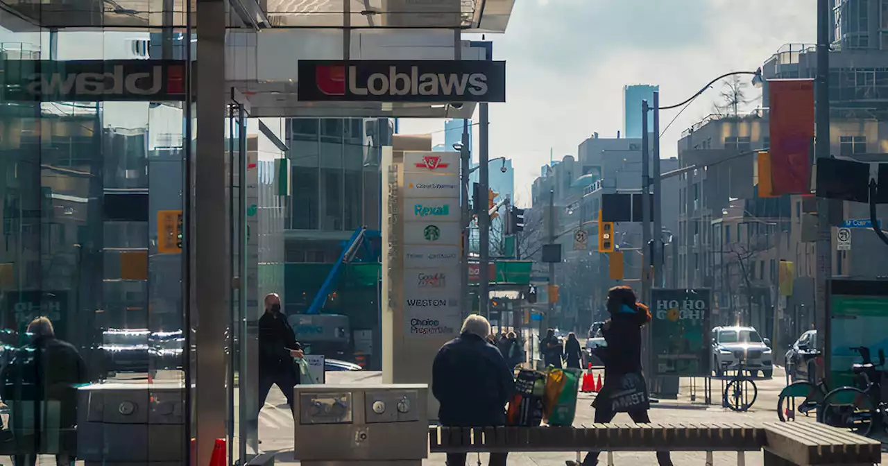 Grocery stores are now guilt-tripping people into donating to food banks