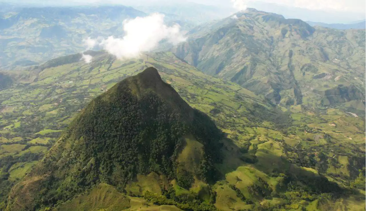 La pirámide natural más grande del mundo está en Antioquia, ¿Cómo llegar?