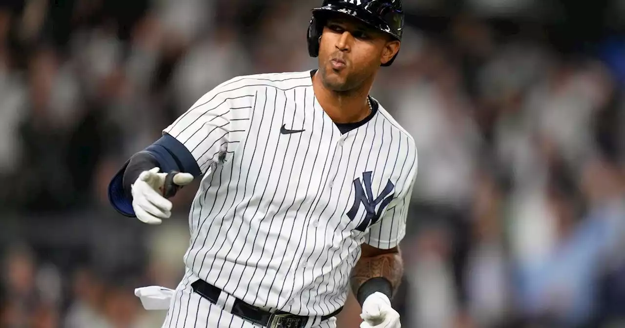 Yankees cut struggling outfielder Aaron Hicks