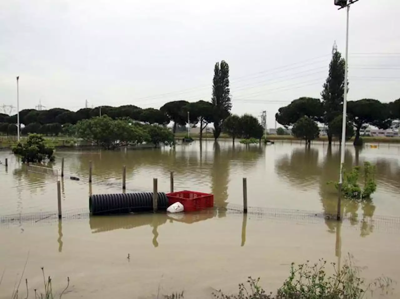 Ravenna, due persone salvate dall’alluvione grazie a un drone dell’Aeronautica militare