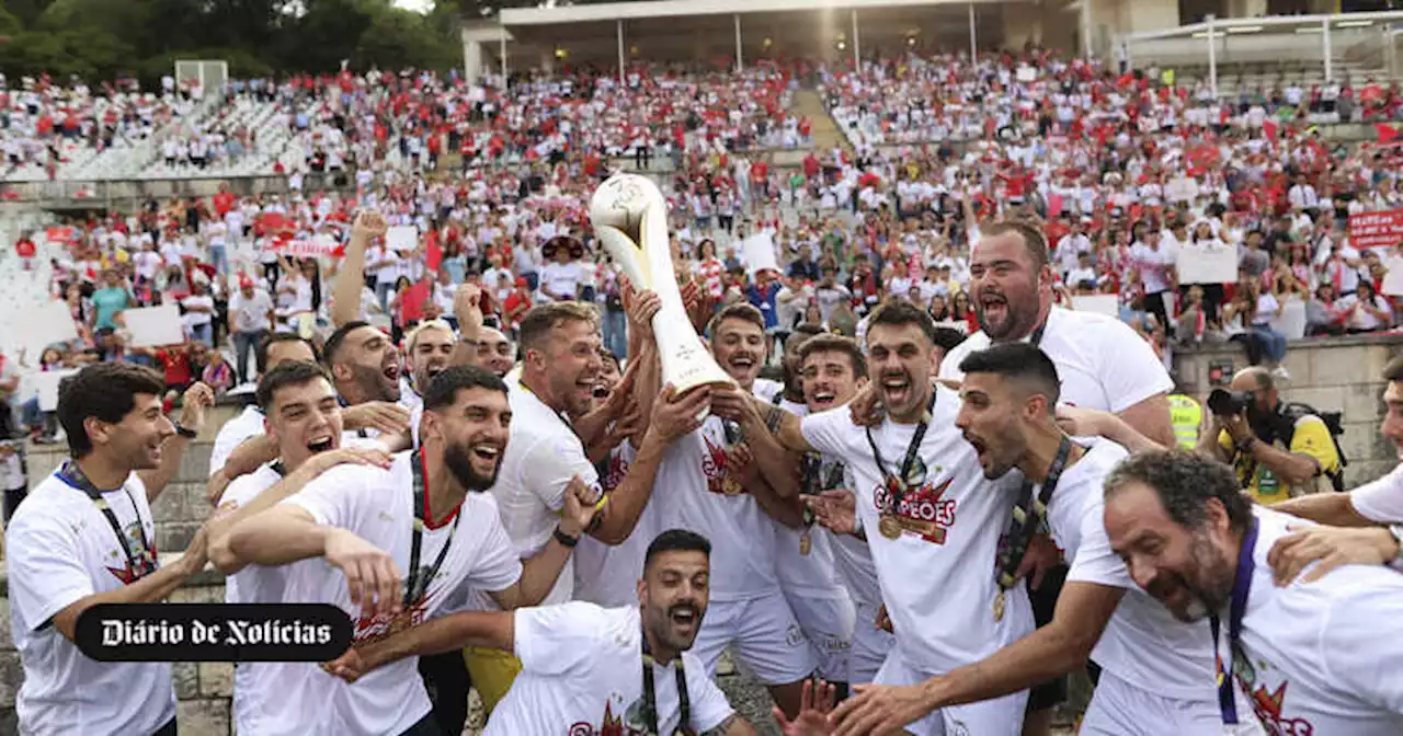 União de Leiria derrota Belenenses e é campeã da Liga 3