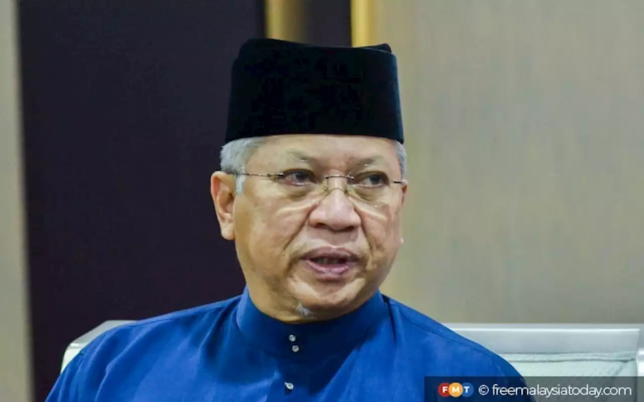 Annuar Musa applies to join PAS