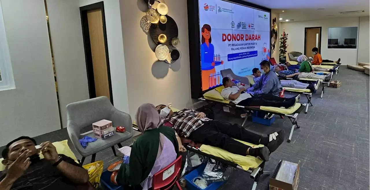 Ratusan Pegawai Pegadaian Lakukan Donor Darah