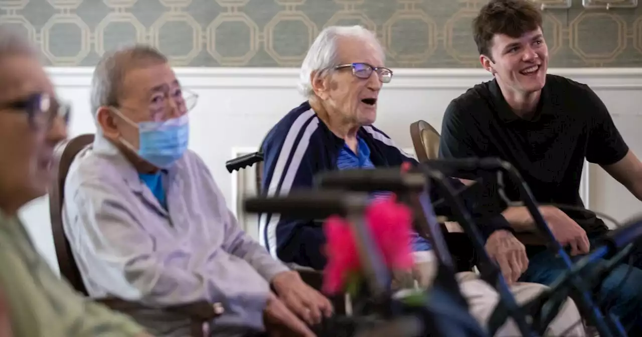 Column: Answer on the tip of your tongue? Students quiz aging adults to improve brain function