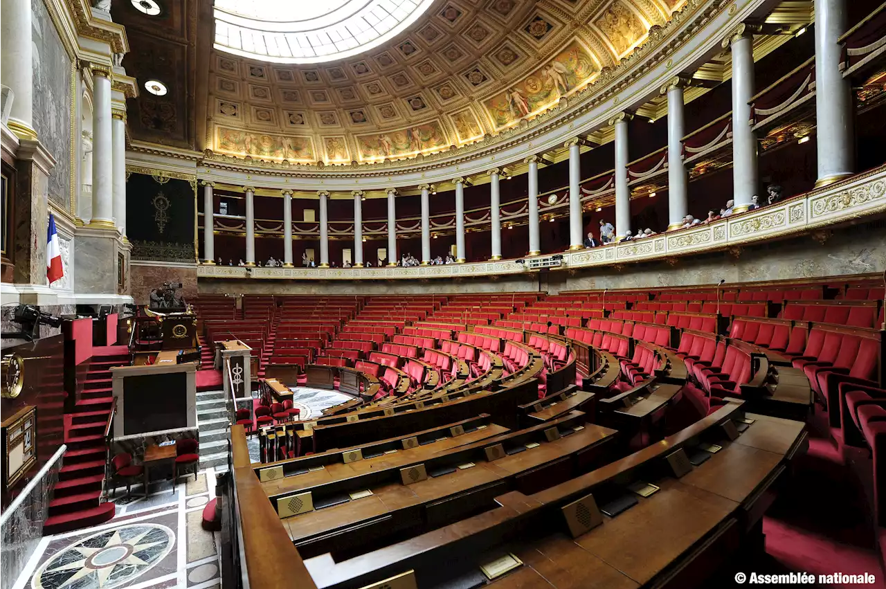 L'absence de femmes en politique est-elle vraiment une question de confiance en soi ? (spoiler : non) - Madmoizelle