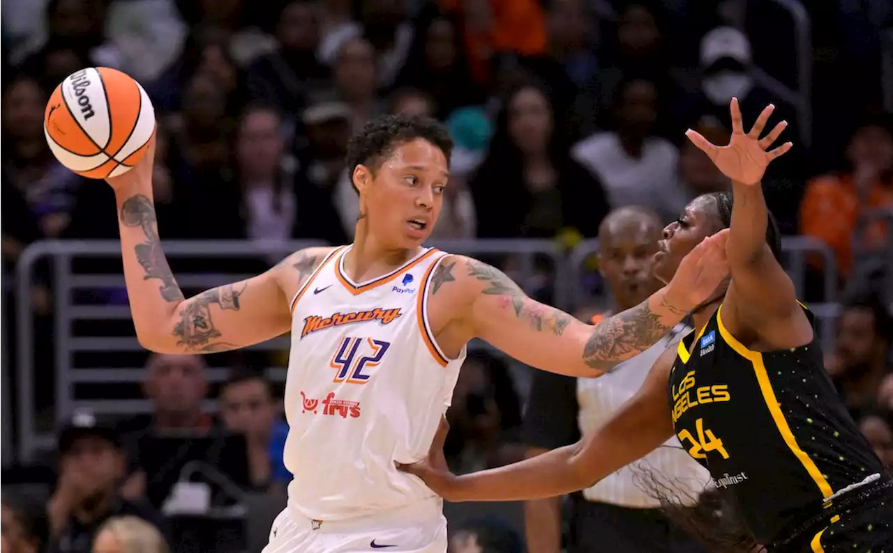 Brittney Griner returns to WNBA, but Mercury fall to Sparks