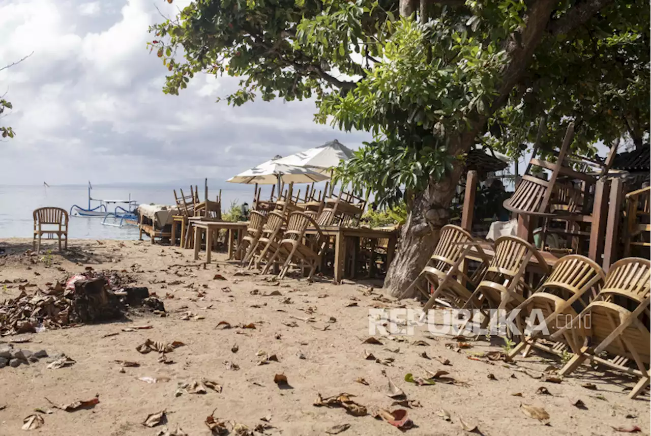 Pantai Sanur Dapat Kiriman Sampah, Ini yang Dilakukan DLHK Denpasar |Republika Online