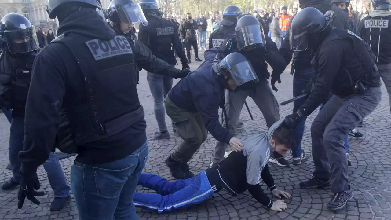 France: l’État condamné pour ficher des manifestants anti-réforme des retraites gardés à vue