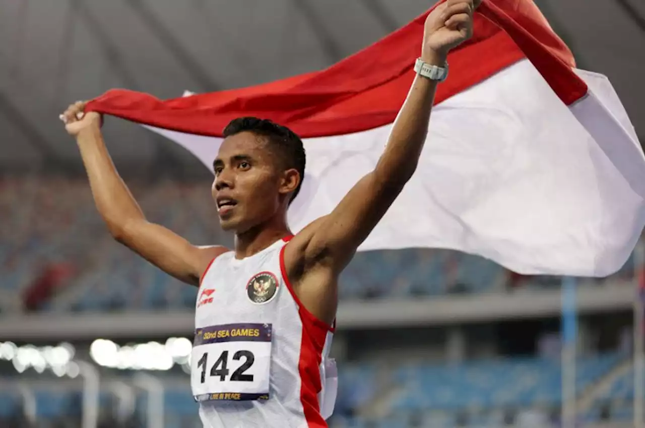 Viral Praka Rikki Marthin Diarak Naik Panser usai Raih Medali Emas di SEA Games 2023