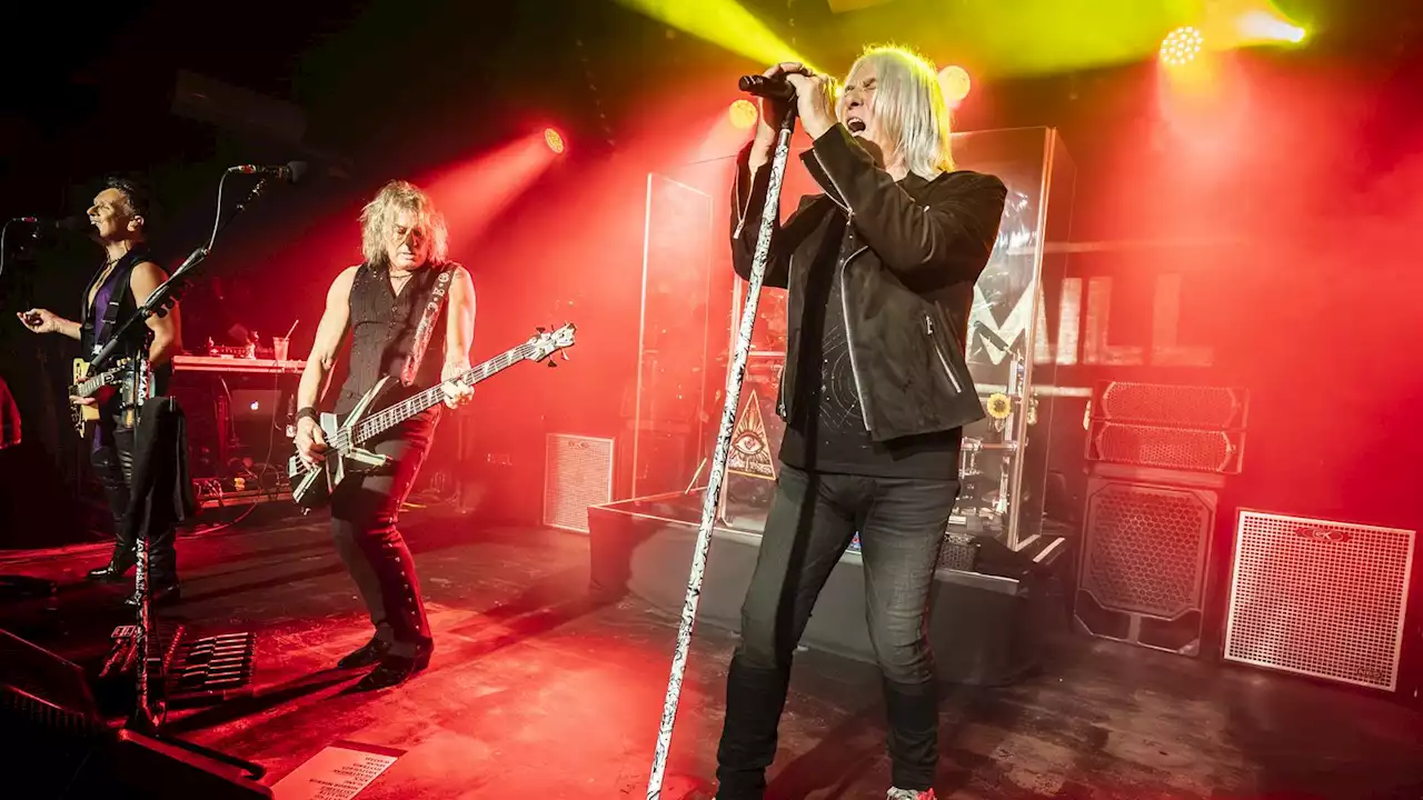 Def Leppard play homecoming gig at small Sheffield club in bid to save venue