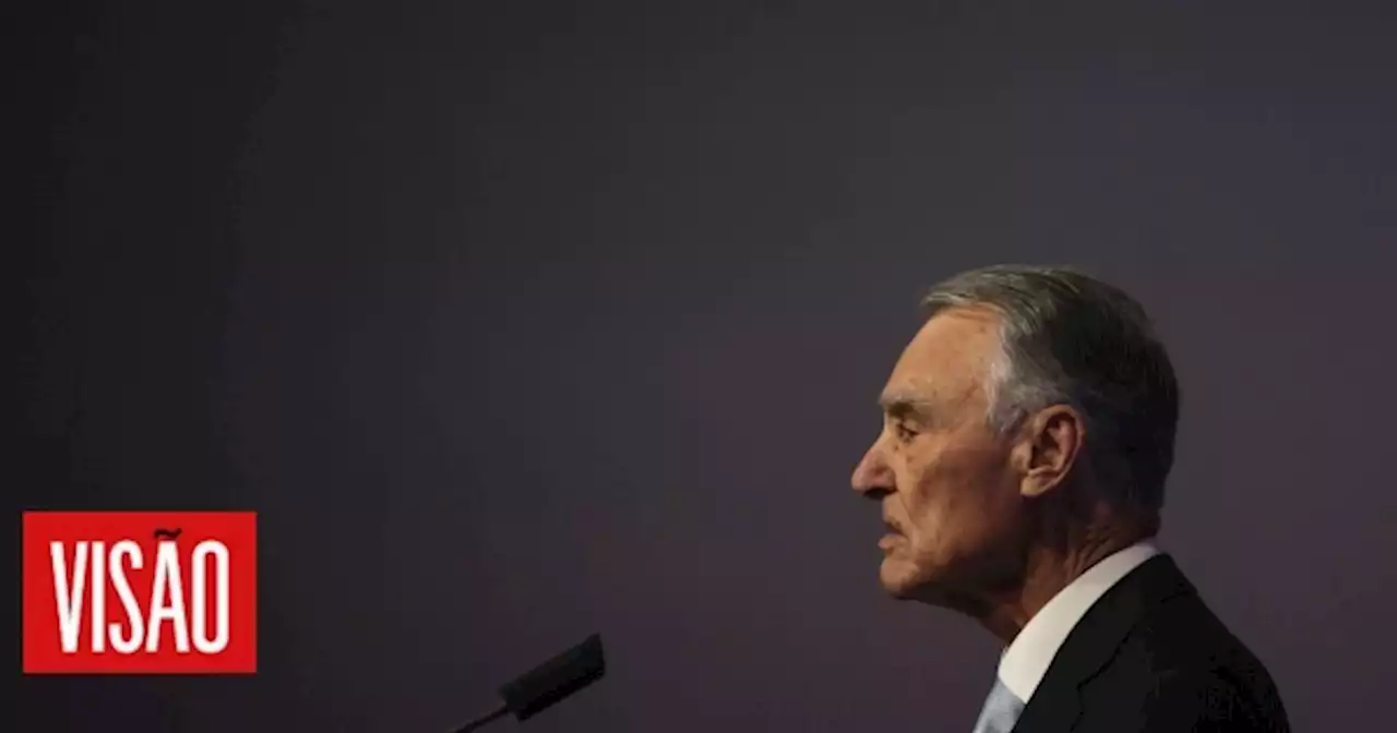 Visão | Cavaco Silva: “É triste e penoso verificar que Portugal caminha para a cauda da Europa. E o que responde o Governo? Habituem-se!”