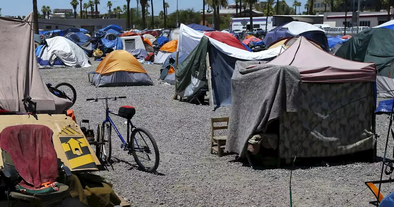 Phoenix among 5 US cities getting federal help to reduce homelessness