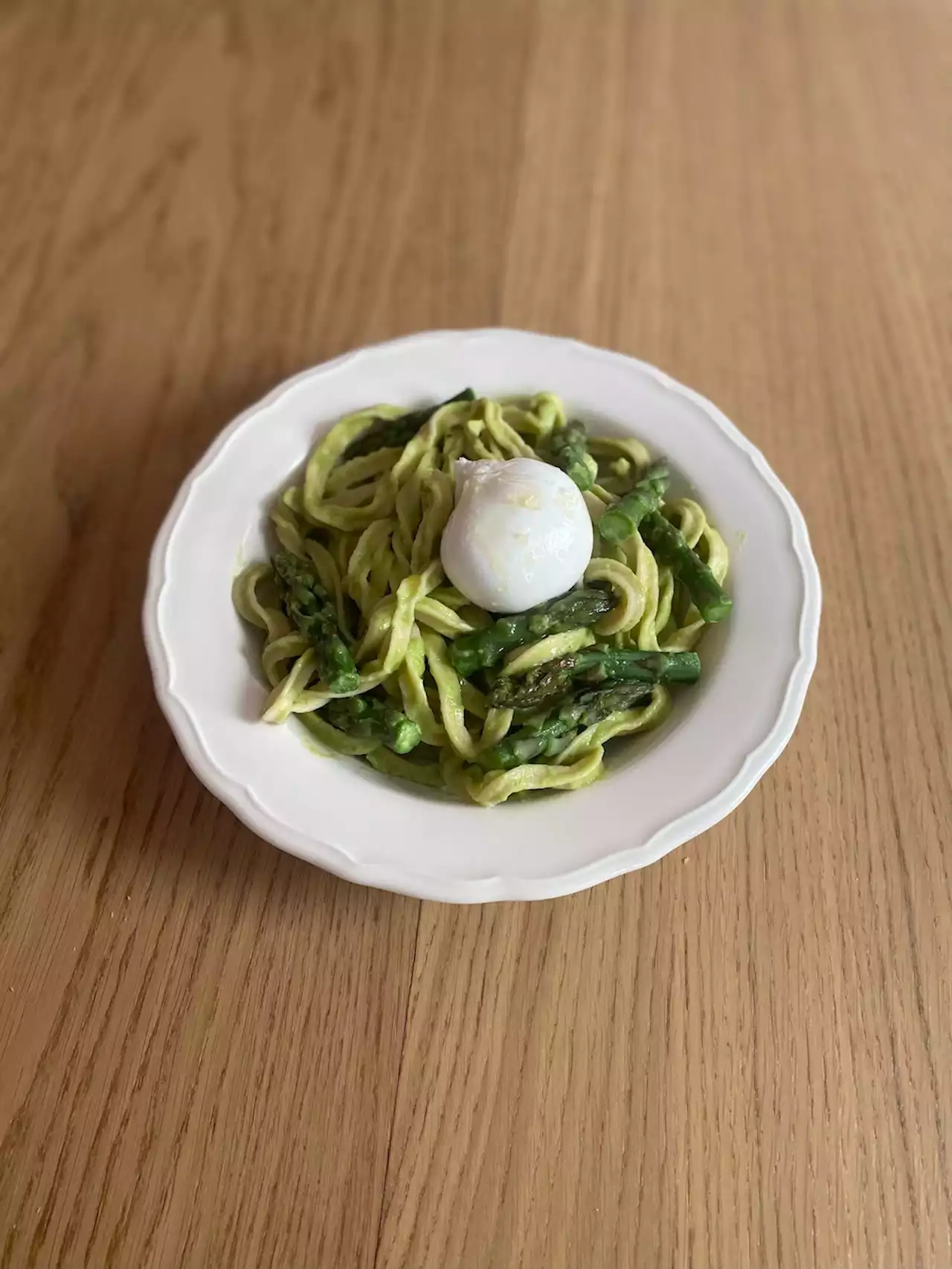 Mitten in der Spargelzeit: Diese tolle Spargelpasta bringt Abwechslung