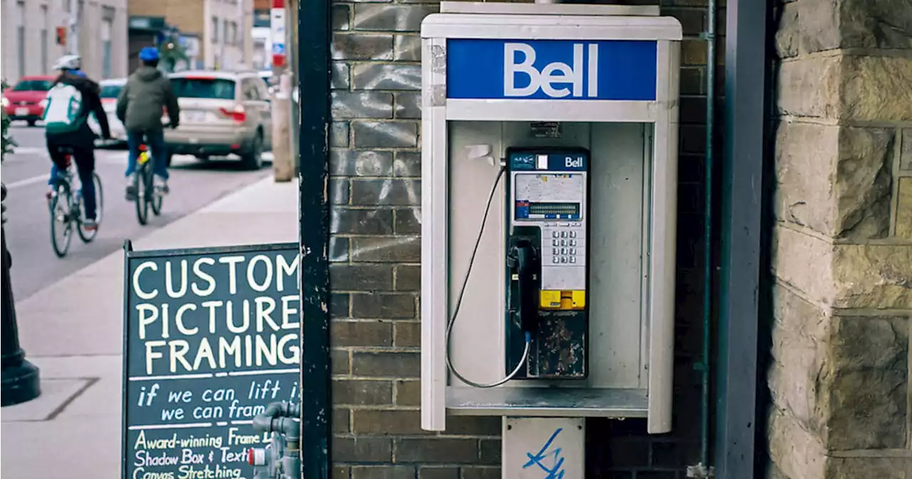 How Toronto got the 905 area code