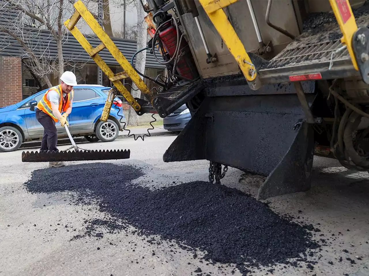 As roads deteriorate, Calgary council eyes pothole budget injection