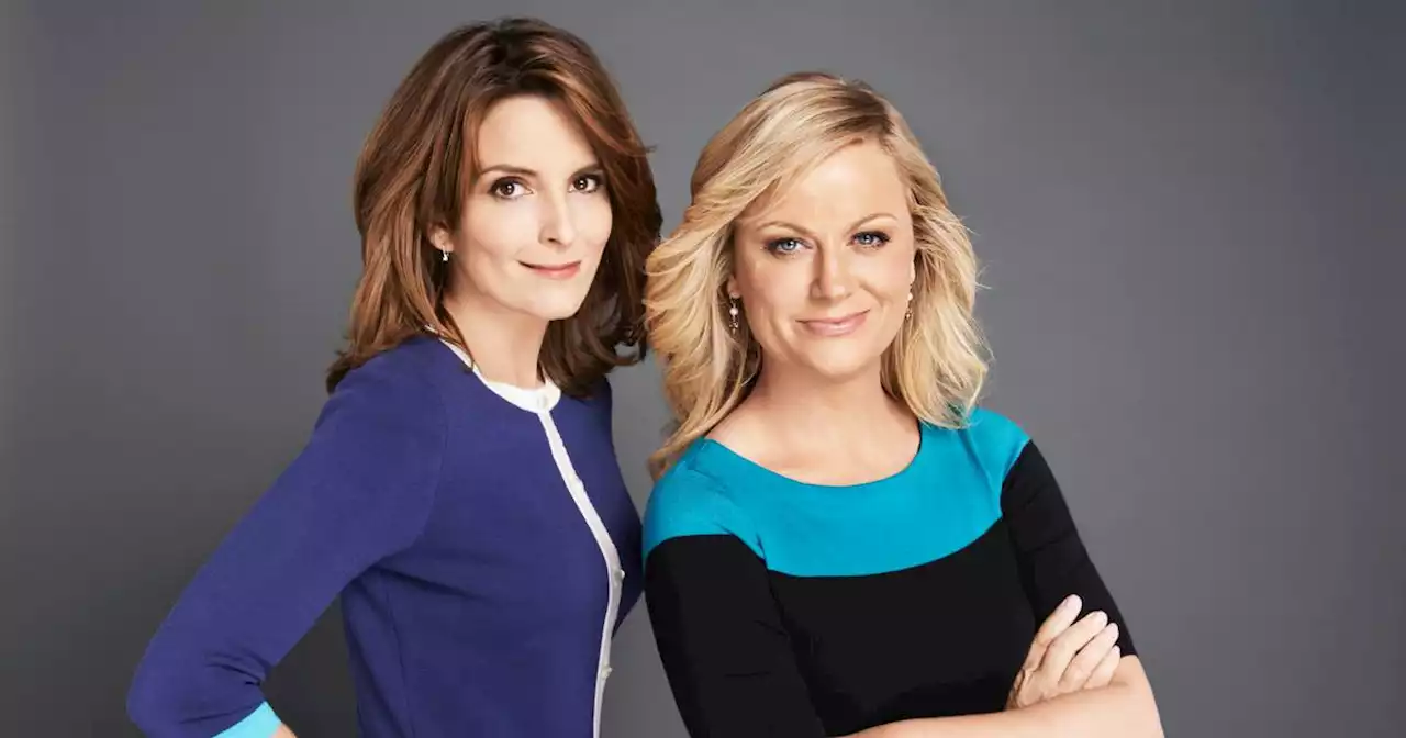 Tina Fey and Amy Poehler open “Restless Leg Tour' in Chicago